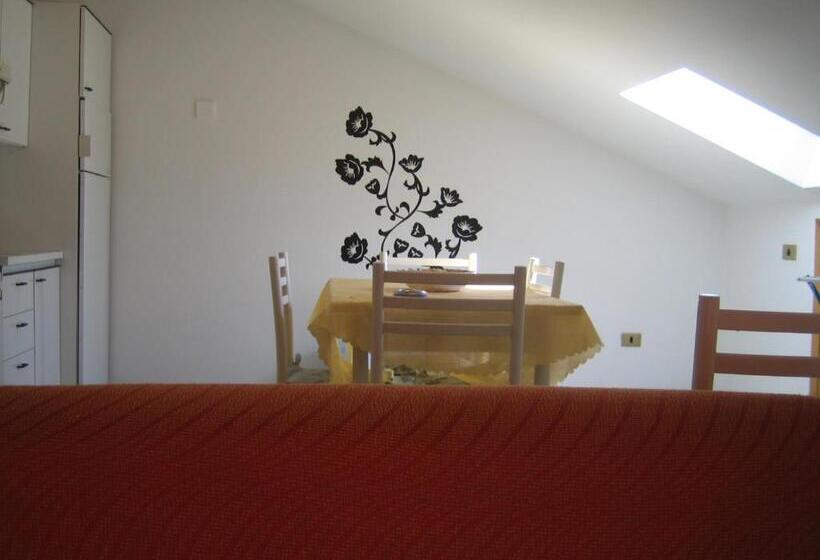 带2个卧室的公寓, Albergo Carpino