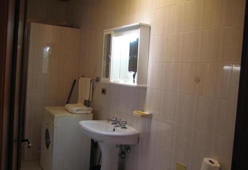 Апартаменты 2 Спальни, Albergo Carpino