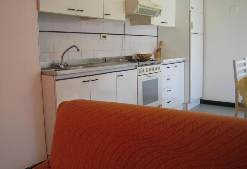 带2个卧室的公寓, Albergo Carpino