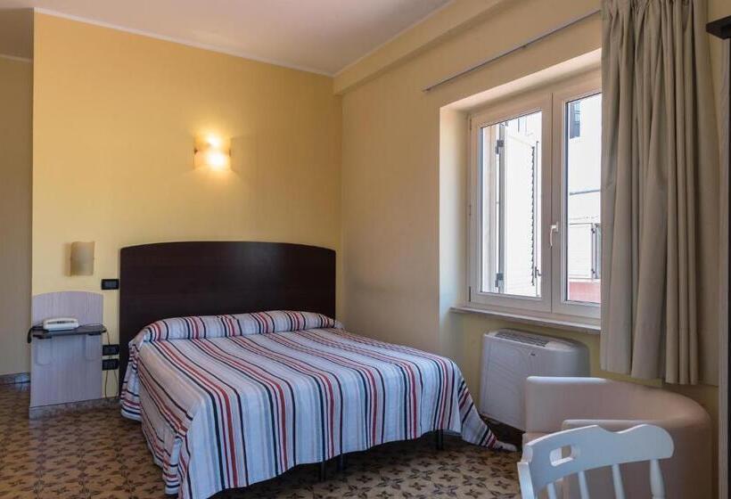 舒适型单人间, Albergo Carpino