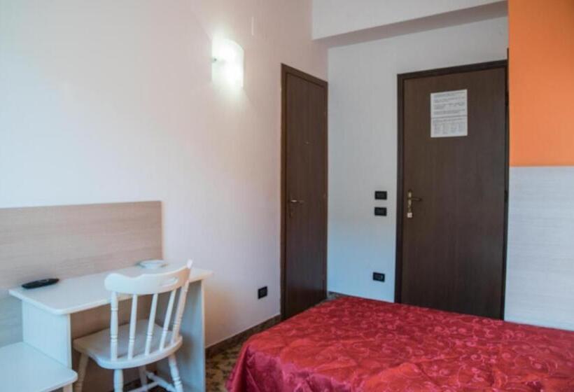 标准单人间, Albergo Carpino