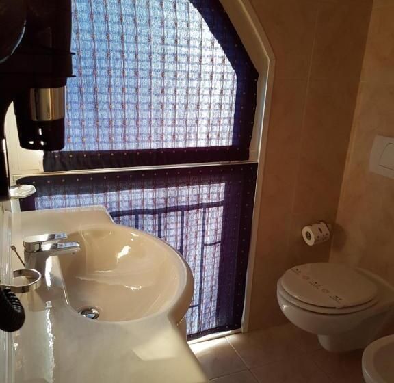 חדר סטנדרט יחיד, Le Cardinal