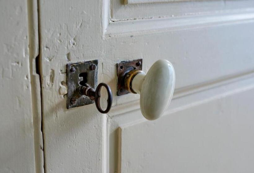 패밀리 룸, Domaine Des Agnelles