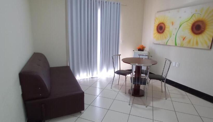 Quarto Deluxe com Hidromassagem, Pousada Monte Das Colinas