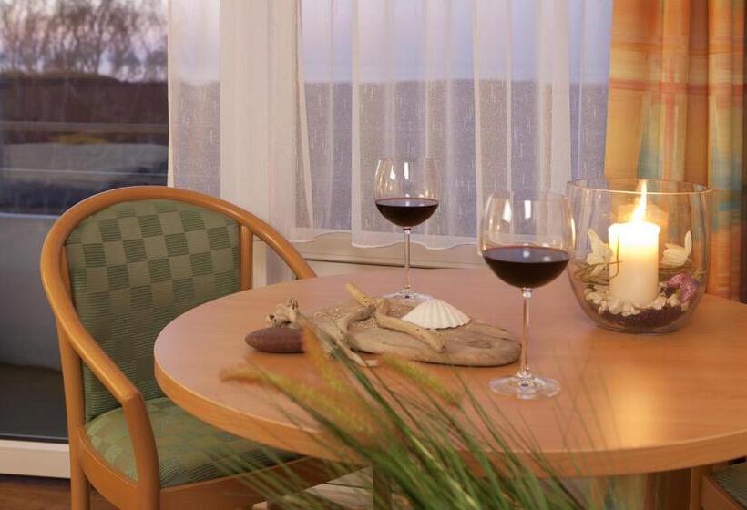 Апартаменты 1 Спальня, Ferien Und Freizeitpark Weissenhauser Strand