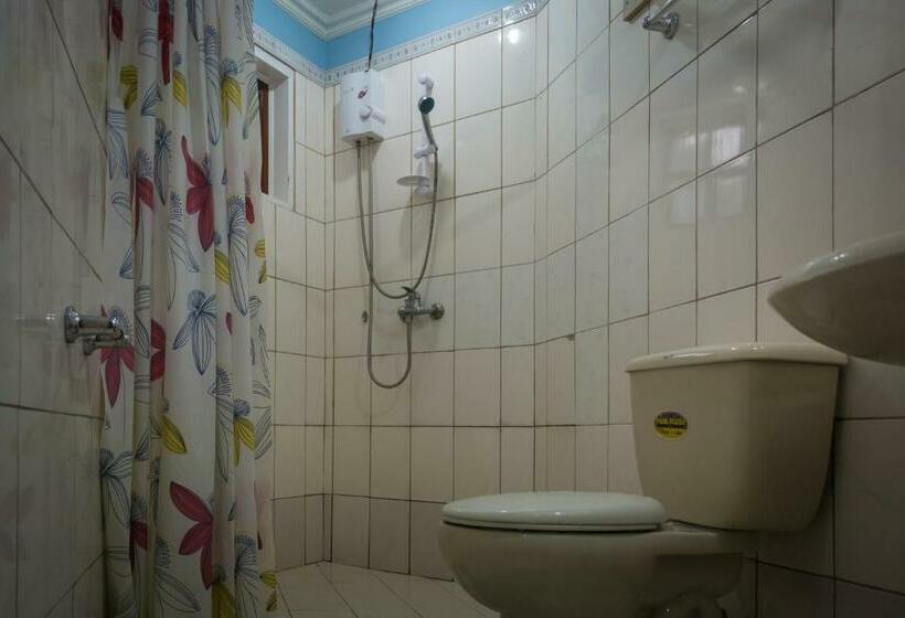 Семейный Номер, Stefanie Grace Paradise Inn