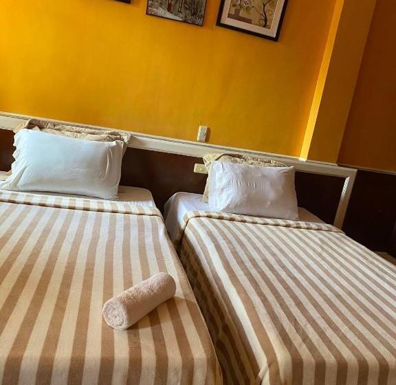 اتاق استاندارد, Stefanie Grace Paradise Inn