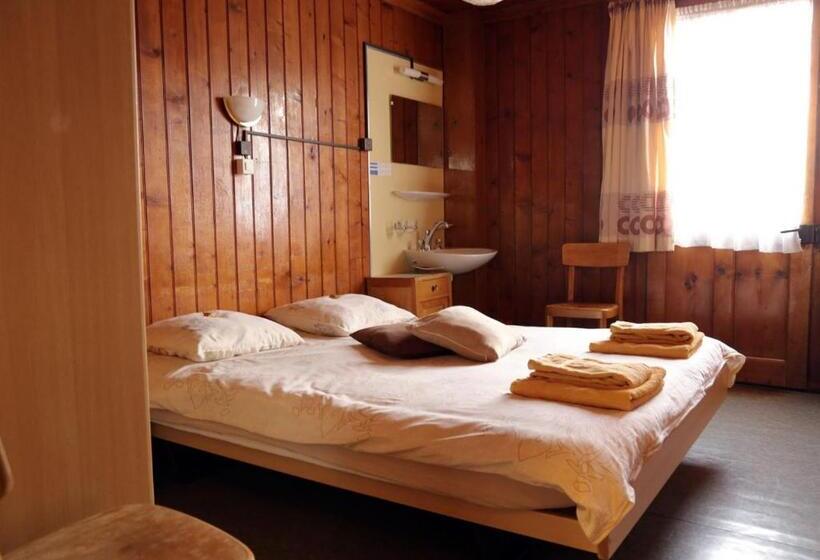 غرفة قياسية حمام مشترك, Hôtel De Torgon