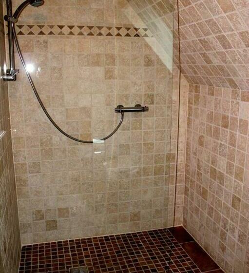 غرفة قياسية ثلاثية, Ferme Du Mouton Noir