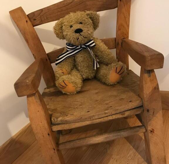 غرفة عائلية مطلّة علي الحديقة, La Nicoulette