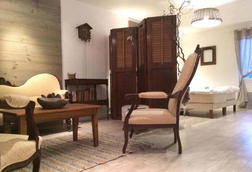 جناح مطلّ علي الحديقة, La Nicoulette