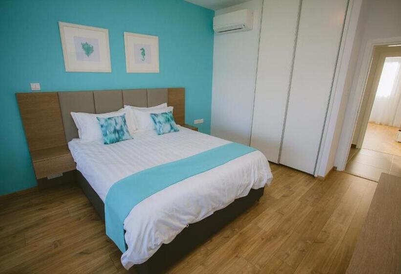 带3个卧室的公寓, Elya Beach Luxury Suites