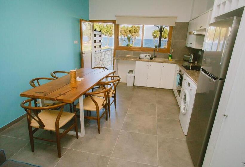 דירת שלושה חדרים, Elya Beach Luxury Suites