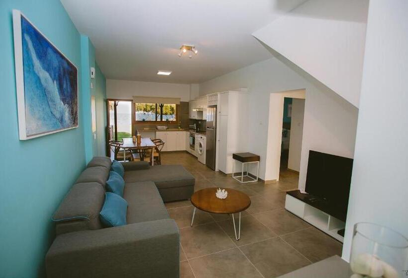 带3个卧室的公寓, Elya Beach Luxury Suites