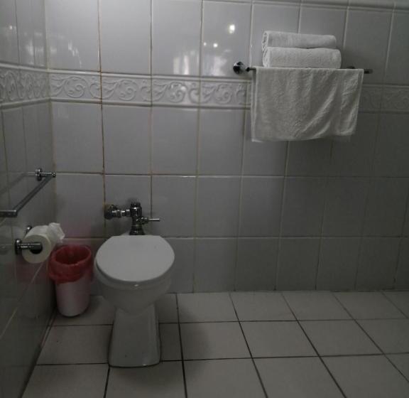 غرفة قياسية مطلّة علي البحر, Freedom Shores La Gringa Hotel   Universally Designed