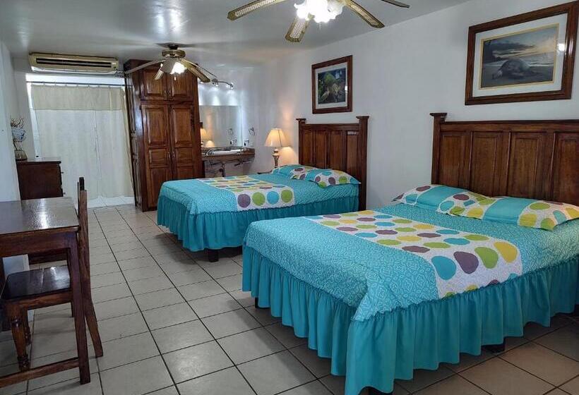 غرفة قياسية مطلّة علي البحر, Freedom Shores La Gringa Hotel   Universally Designed