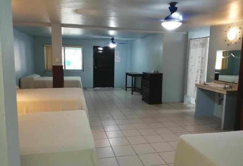 ガーデンビュースタンダード４ベッドルーム, Freedom Shores La Gringa Hotel   Universally Designed