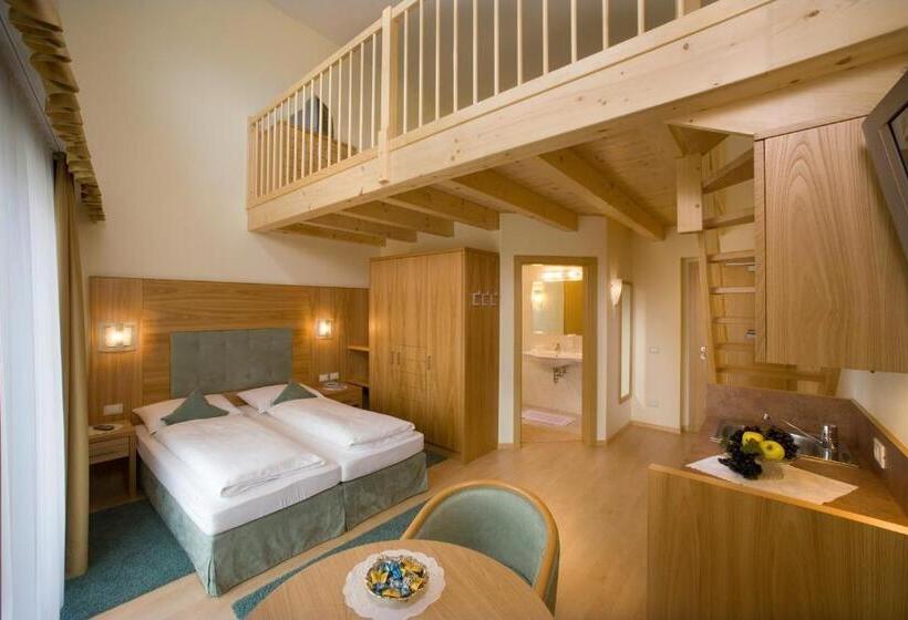 חדר משפחתי, Förstlerhof