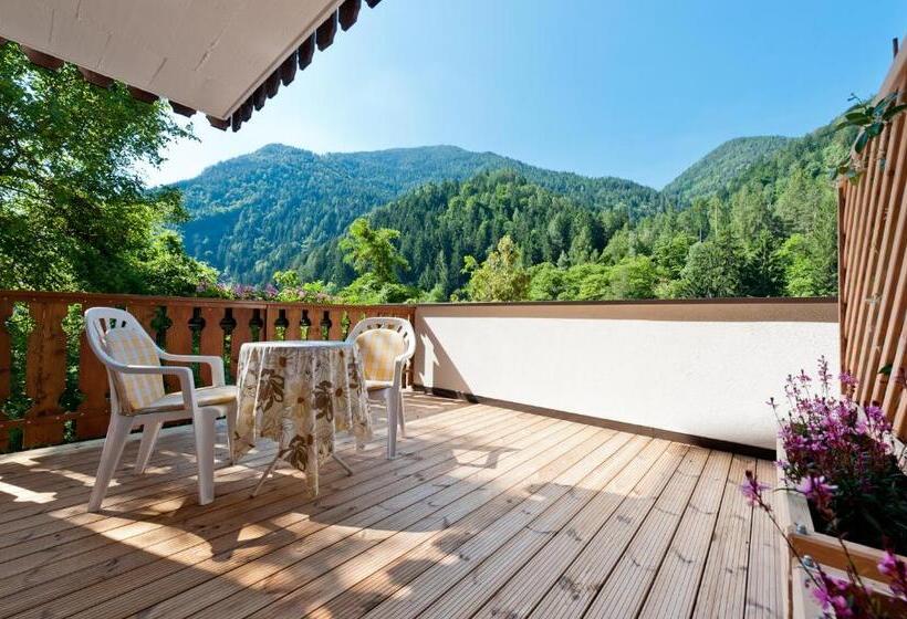 Четырехместный Номер Классик, Gasthof Zur Sonne