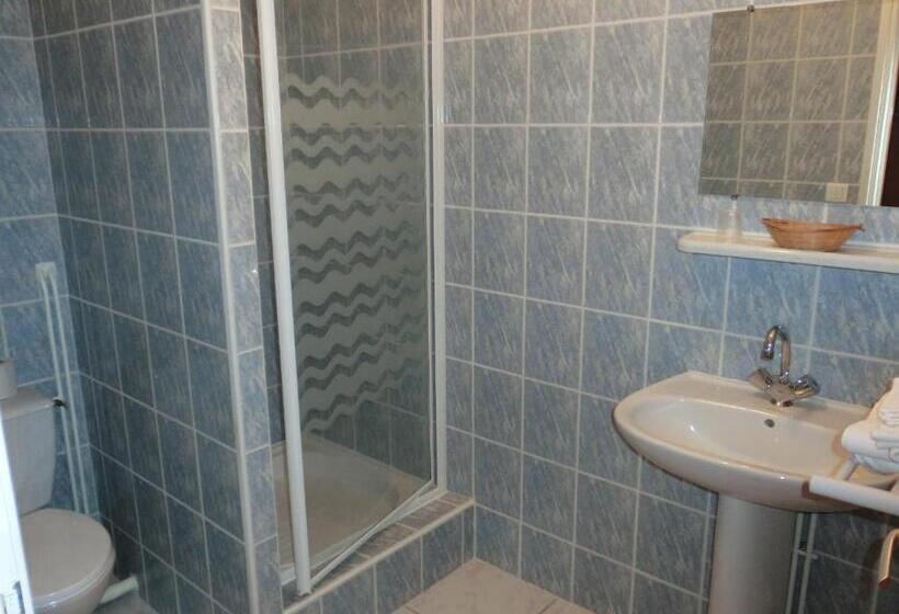 חדר סטנדרט עם מרפסת, Le Lac Des Moines