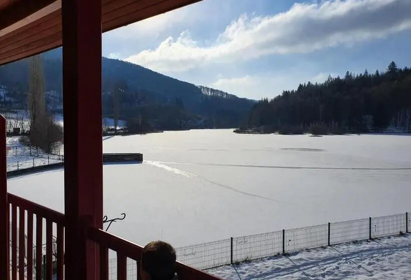 スタンダードトリプルルーム, Le Lac Des Moines
