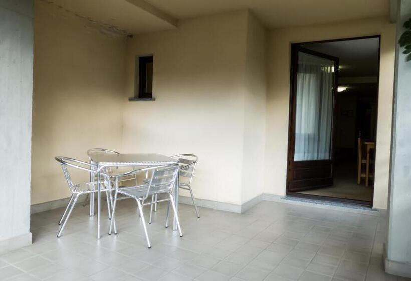 غرفة قياسية رباعية, Valdotain