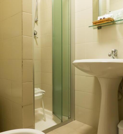 غرفة قياسية فردية, Valdotain