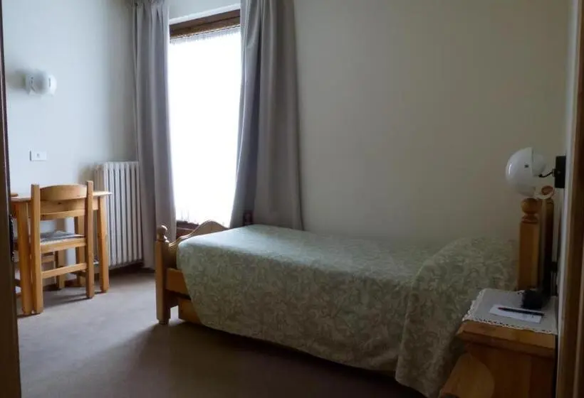 Standard Yhden Hengen Huone, Valdotain