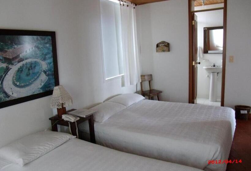 标准三人间, Veraneras Del Quindío