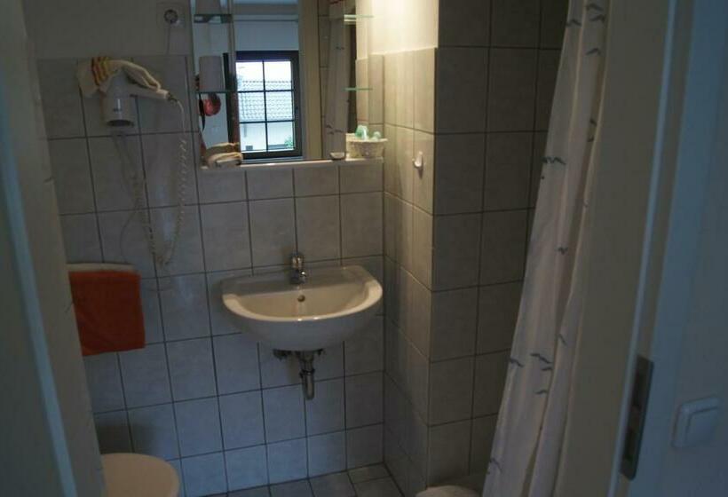 标准间, Pension Loni Theisen