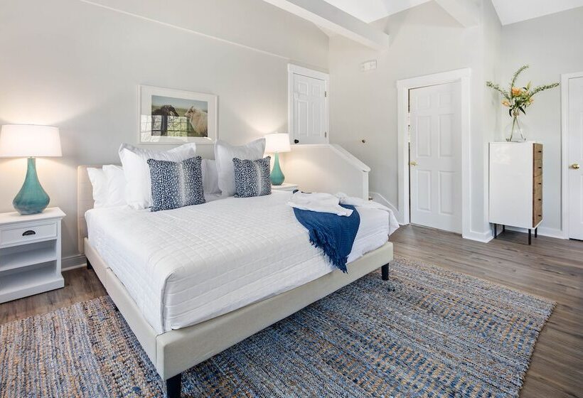 Quarto Deluxe Cama King, Lambert S Cove Inn & Resort