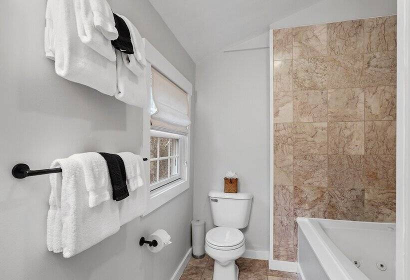 غرفة ديلوكس, Lambert S Cove Inn & Resort