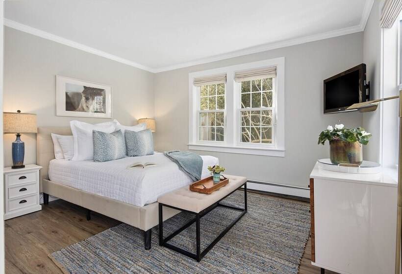 Quarto Deluxe, Lambert S Cove Inn & Resort