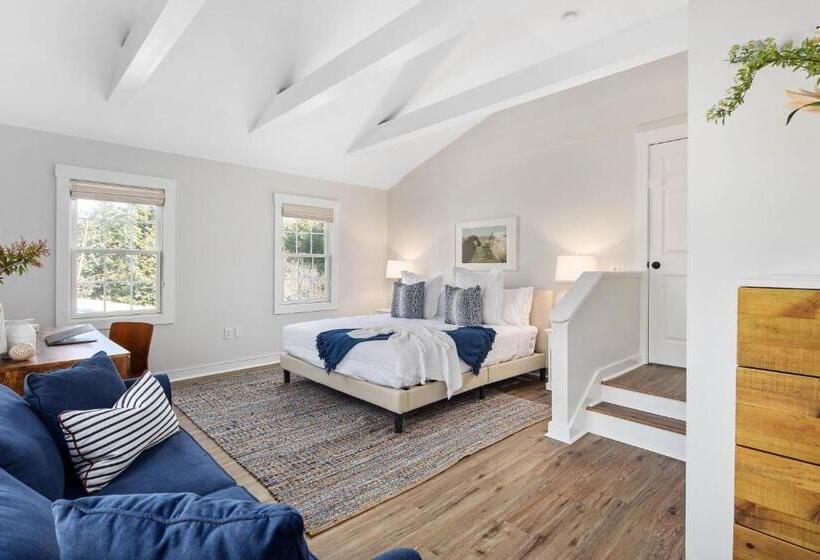 غرفة ديلوكس سرير كينج, Lambert S Cove Inn & Resort