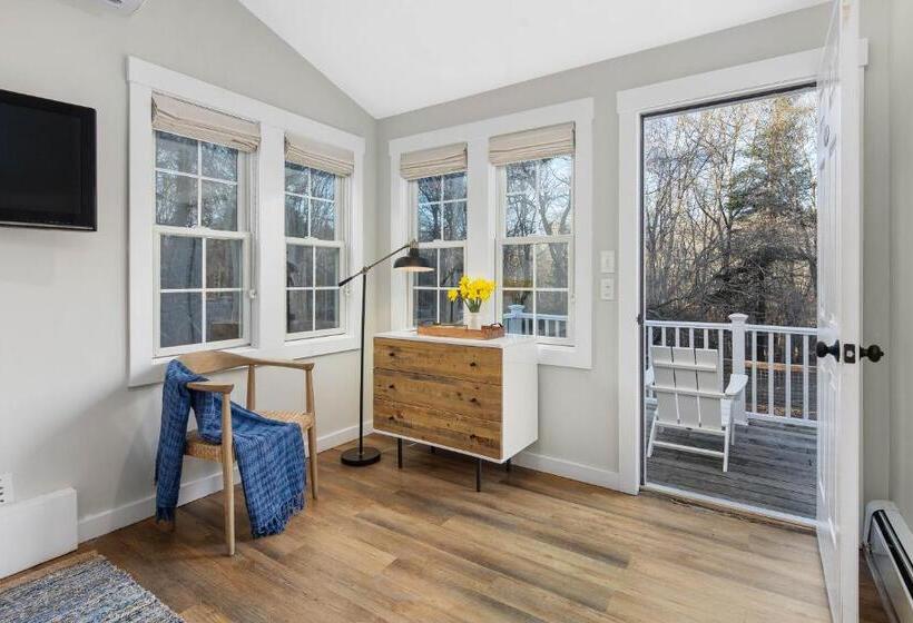 غرفة قياسية مزوَّدة بتراس, Lambert S Cove Inn & Resort