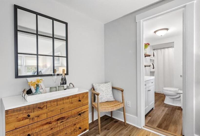 غرفة قياسية مزوَّدة بشُرفة, Lambert S Cove Inn & Resort