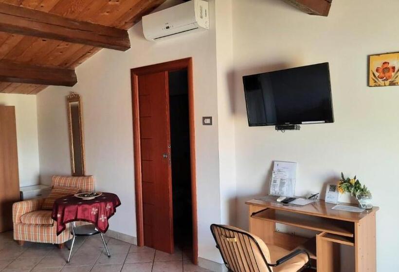 Номер Стандарт с Террасой, B&b Palatium S.g