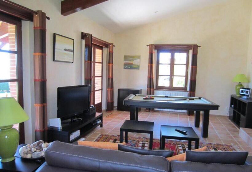 Quarto Familiar, Les Chambres D'hôtes De Cayrac