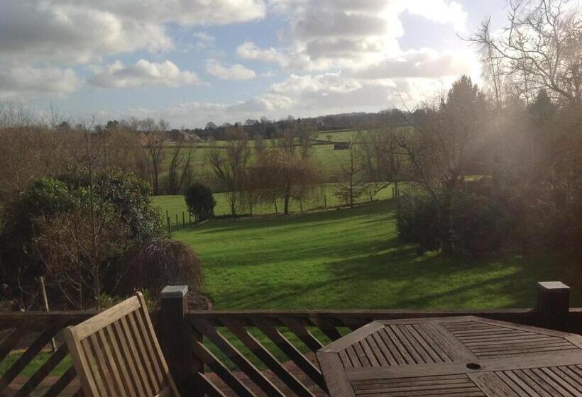 غرفة سوبيريور سرير كينج, Redroofs