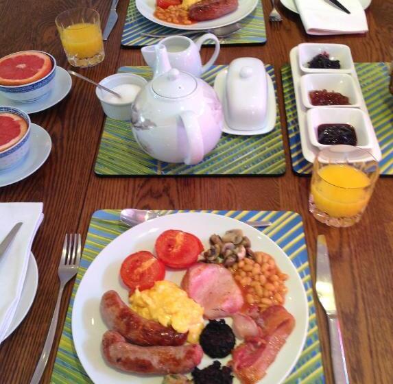 غرفة قياسية سرير كينج, Redroofs