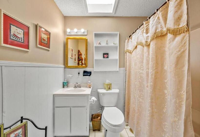 חדר משפתחתי סופריור, Goodbread House Bed And Breakfast