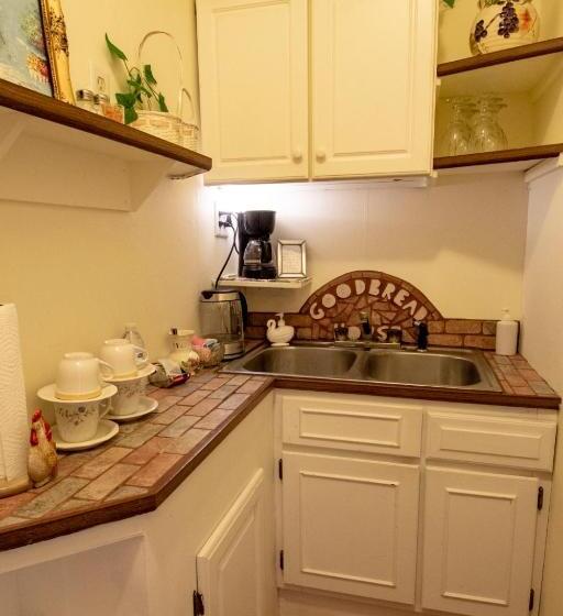 غرفة ديلوكس عائلية, Goodbread House Bed And Breakfast