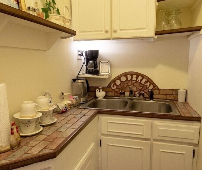 Люкс Повышенной Комфортности, Goodbread House Bed And Breakfast