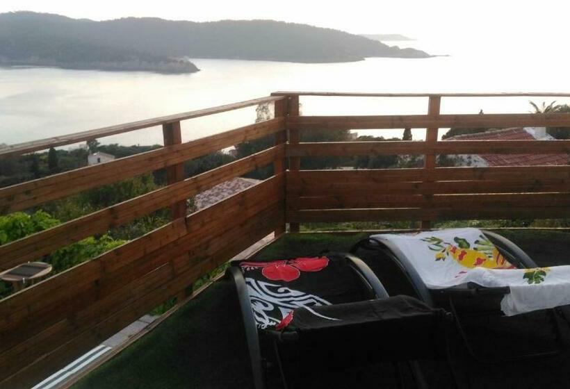 Апартаменты 1 Спальня Вид на Море, La Coccinelle