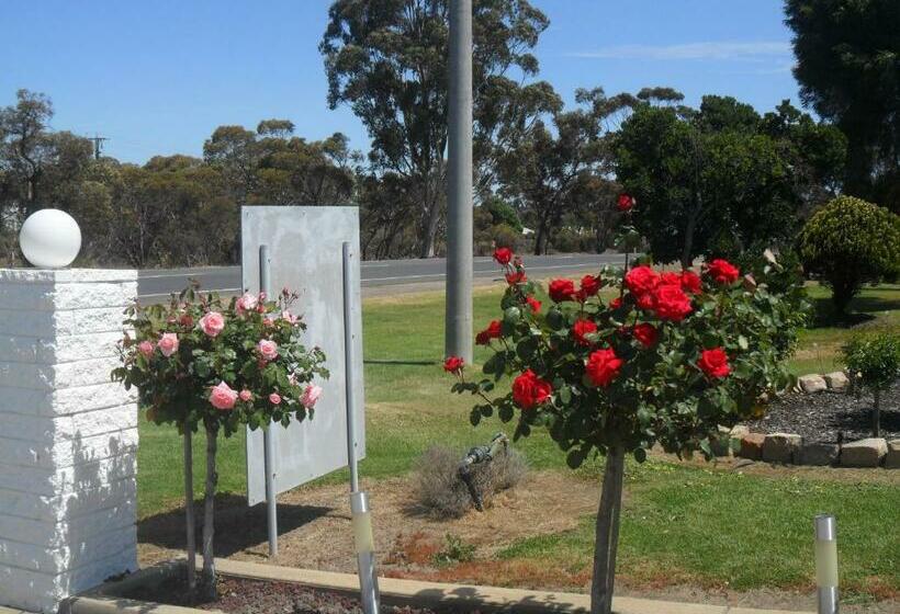 Семейный Номер, Motel Dimboola