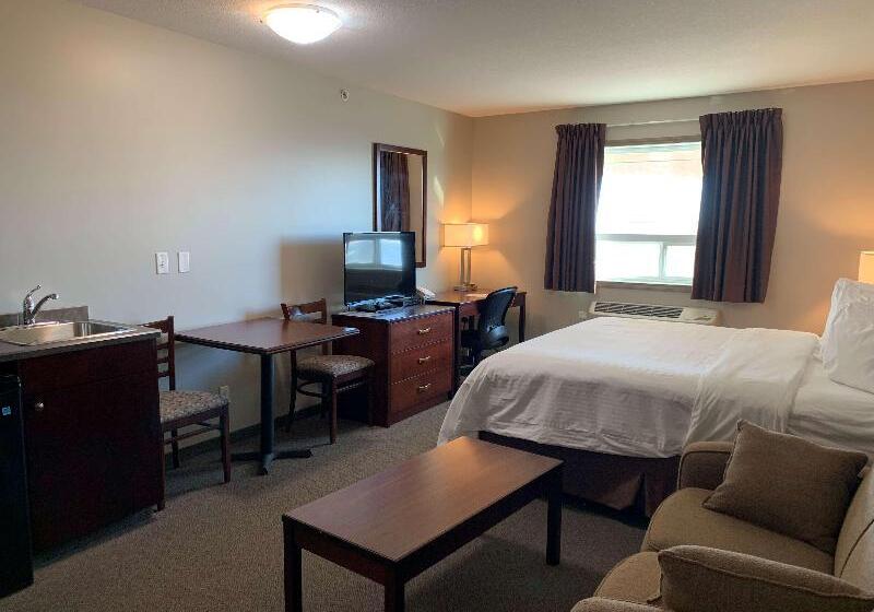 מיטת קינג בסוויטה, Surestay Hotel By Best Western Bassano