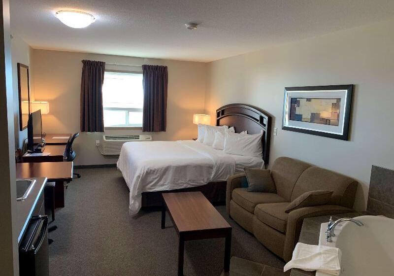 מיטת קינג בסוויטה, Surestay Hotel By Best Western Bassano