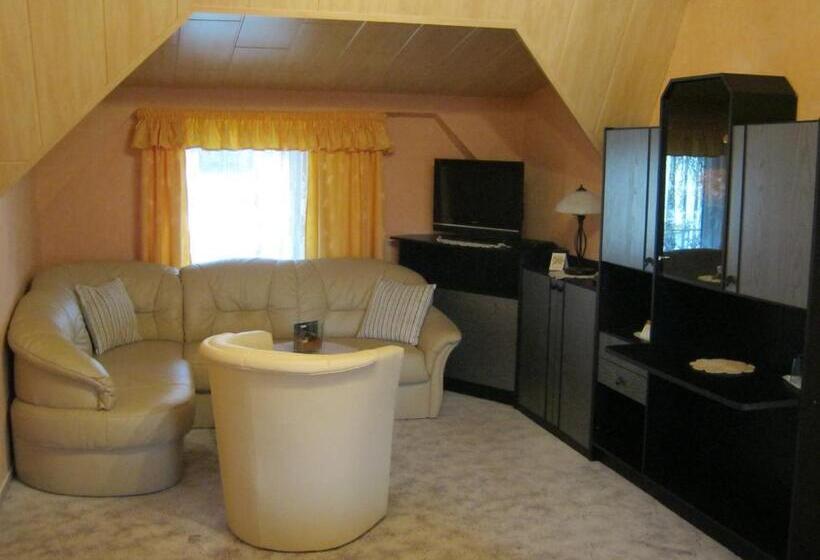 Номер Стандарт Трехместный, Gästehaus Am Schwarzer See