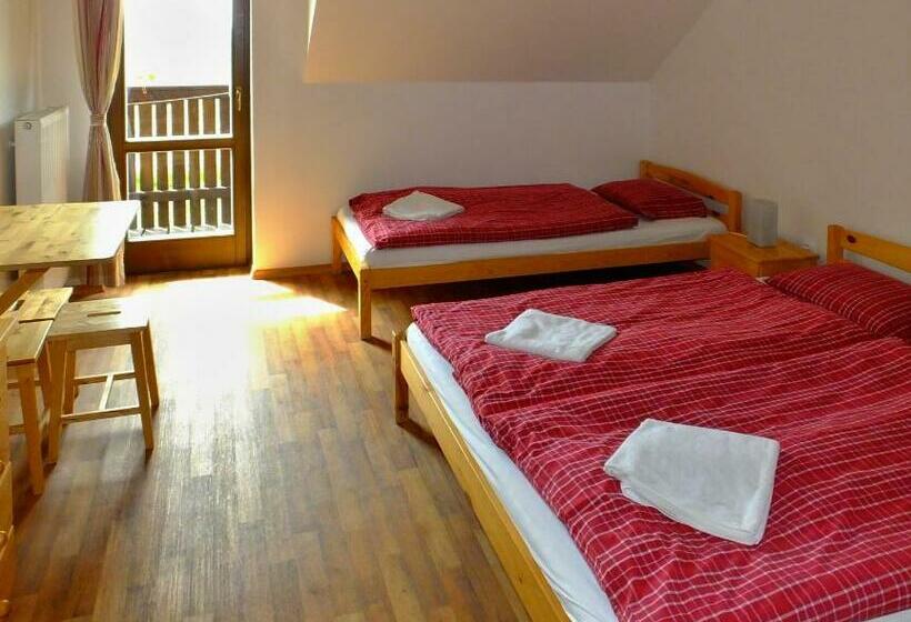 스탠다드 트리플 발코니 룸, Penzion Pláně