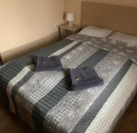 غرفة قياسية, Toscan Panzió